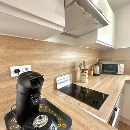 For 2 People, Terrace, Air Conditioning, Wifi Appartement *