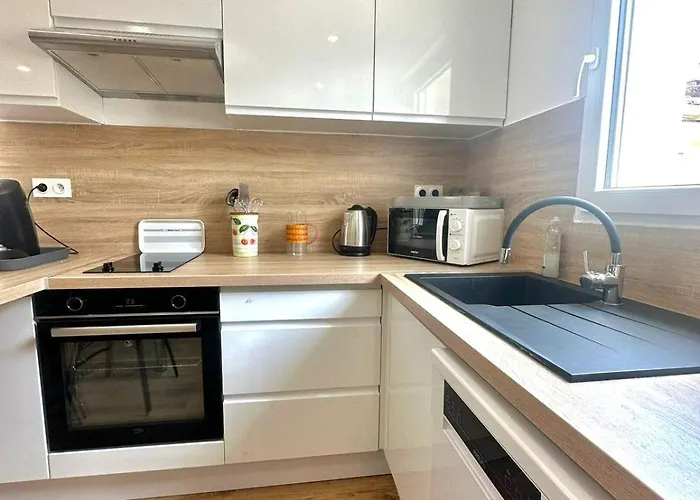 For 2 People, Terrace, Air Conditioning, Wifi Apartament Perpignan